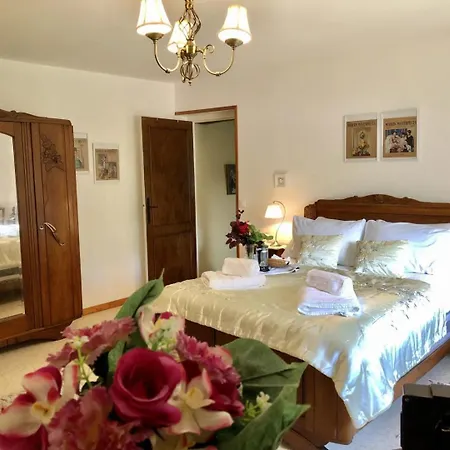 Bois Mort Farm 度假居 *