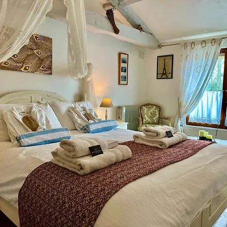 Bois Mort Farm 度假居