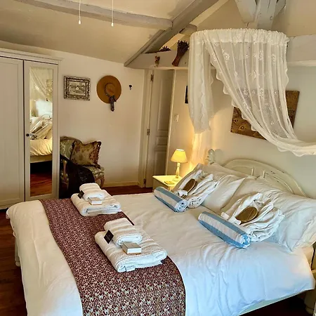 Bois Mort Farm 度假居 *