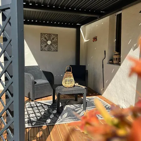 Bois Mort Farm 度假居 *